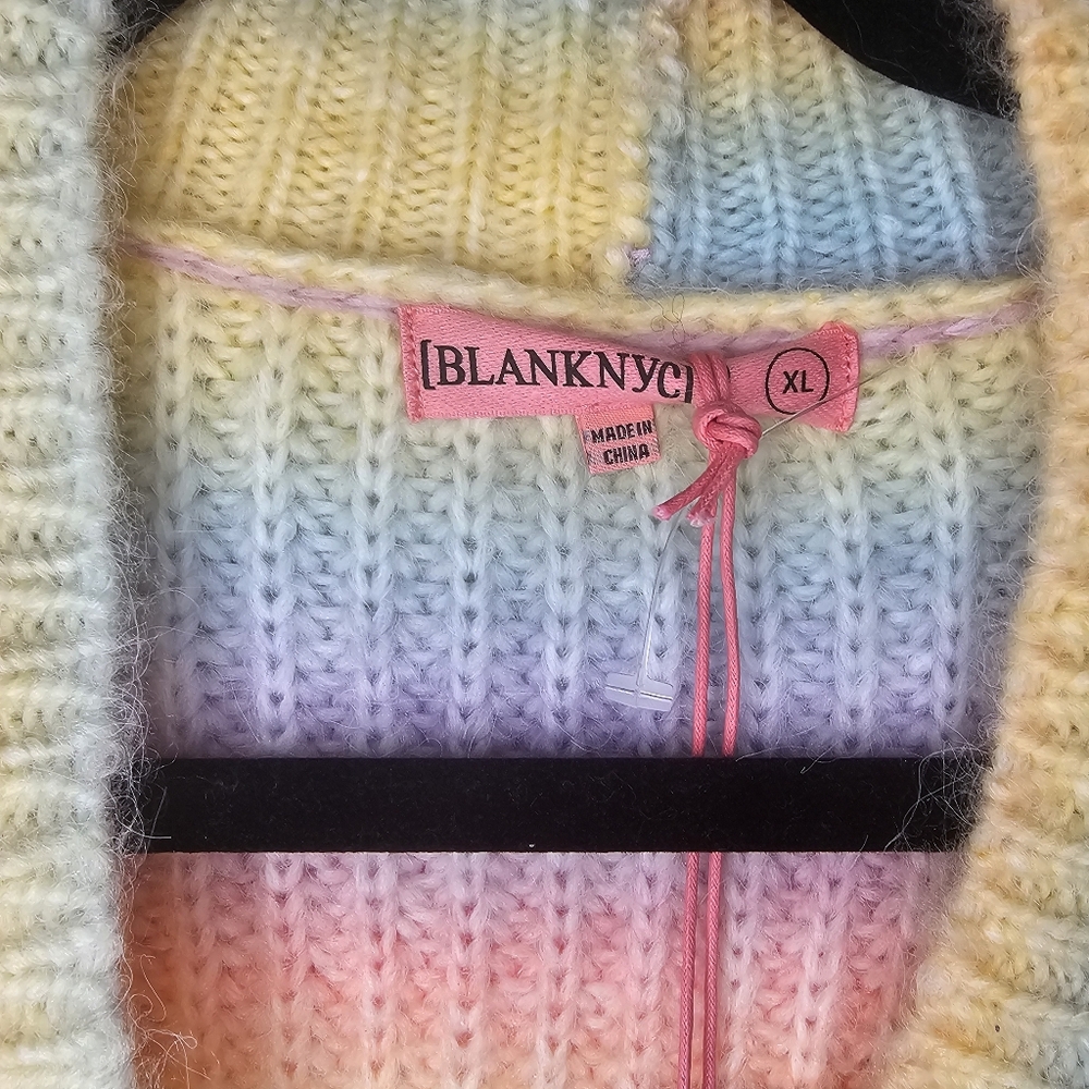 NWT Blank NYC Oversized Chunky Knit Pastel Rainbow Cardigan Sweater Size XL - Picture 4 of 9